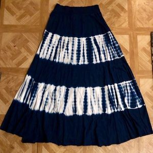 Tryst Skirts - NWOT: Blue & White Tye-Dye Flowing Maxi Skirt- M Tryst Skirts - NWOT: Blue & White Tye-Dye Flowing Maxi Skirt- M